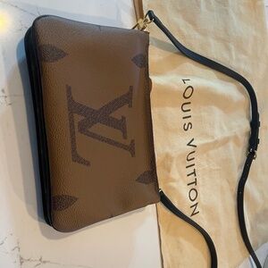 Louis  Vuitton like new